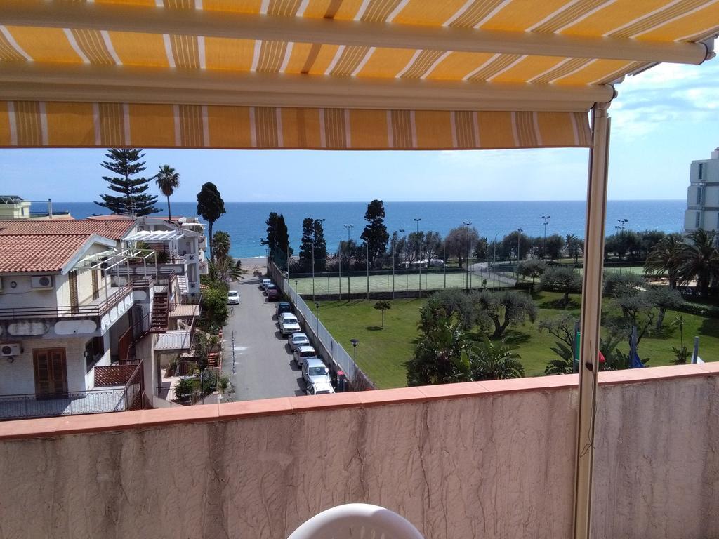 Holiday Home Recanati Giardini Naxos Exterior foto